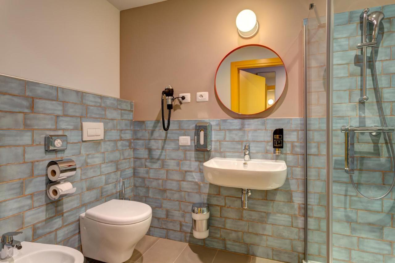 Bed in 4-Bed Female Dormitory Room,719364592:JPEG